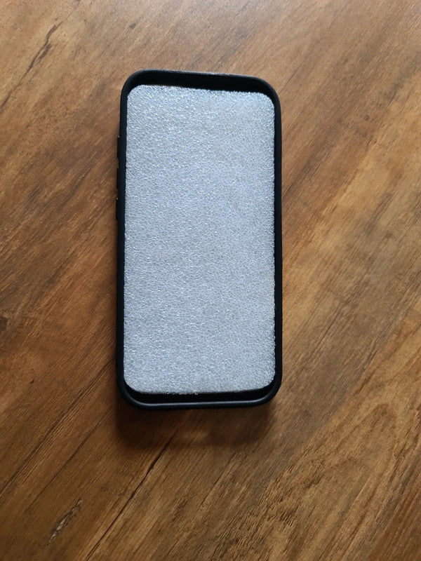 Coque noir pour iPhone 16 pro